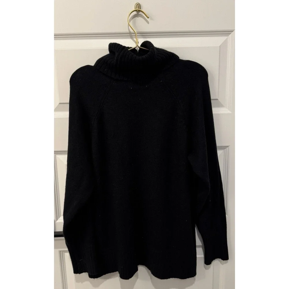OLD NAVY Women's Pullover Sweater Black Turtleneck Long Sleeve Raglan Size L